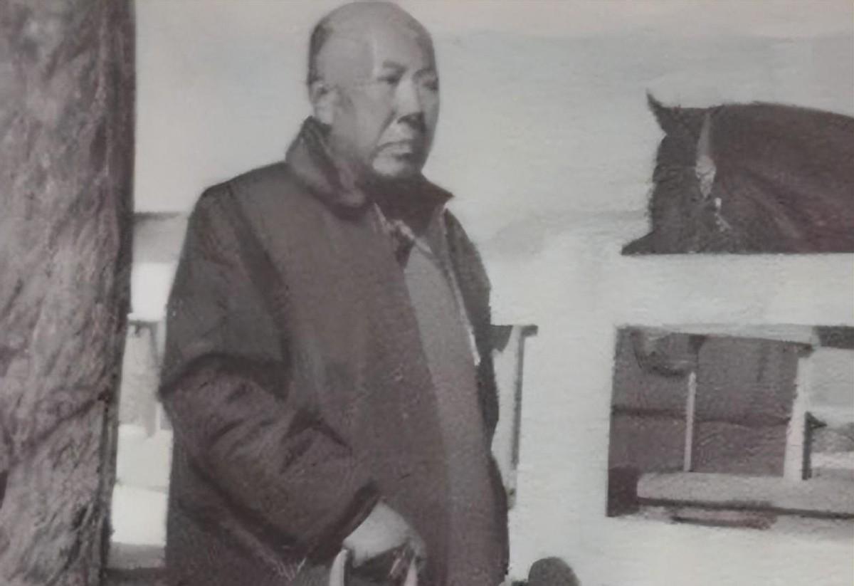 马鸿逵临终嘱托妻子刘慕侠：离世后请将我的遗骸送回祖国，这份思乡深情令人感动！
1