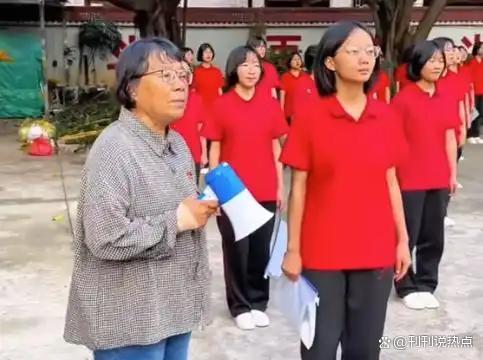 张桂梅又赢了！152 名山区女孩全部考上大学，143 人过本科，这才是教育最大的
