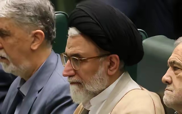 以色列防长称，伊朗情报部长已死。美伊以冲突