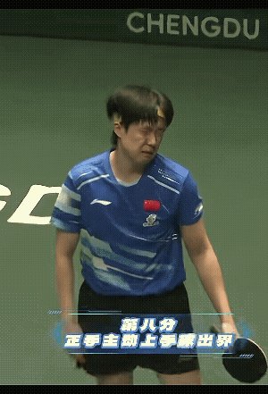 王楚钦输球的原因找到了[捂脸]
赛后，他复盘了与弗朗西斯卡比赛过程，他承认面对对