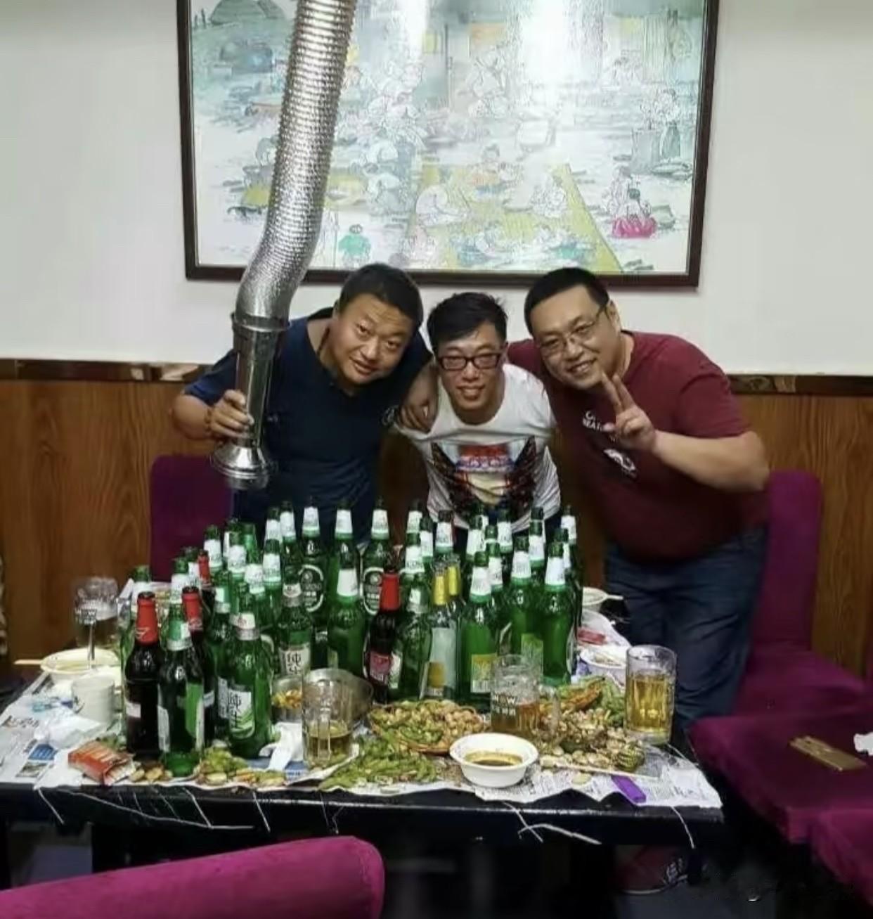 兄弟们，三个人整了60多瓶啤酒，而且没什么下酒菜，算能喝吗？