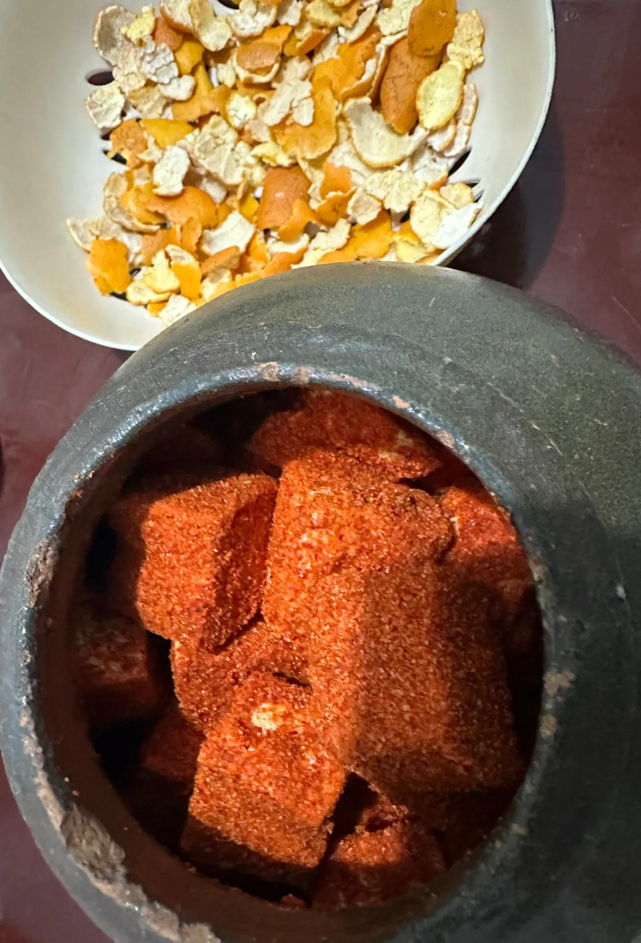 唇齿留香的豆腐乳，大功告成！

我亲手制作的豆腐乳，吃过之后，真有唇齿留香的感觉