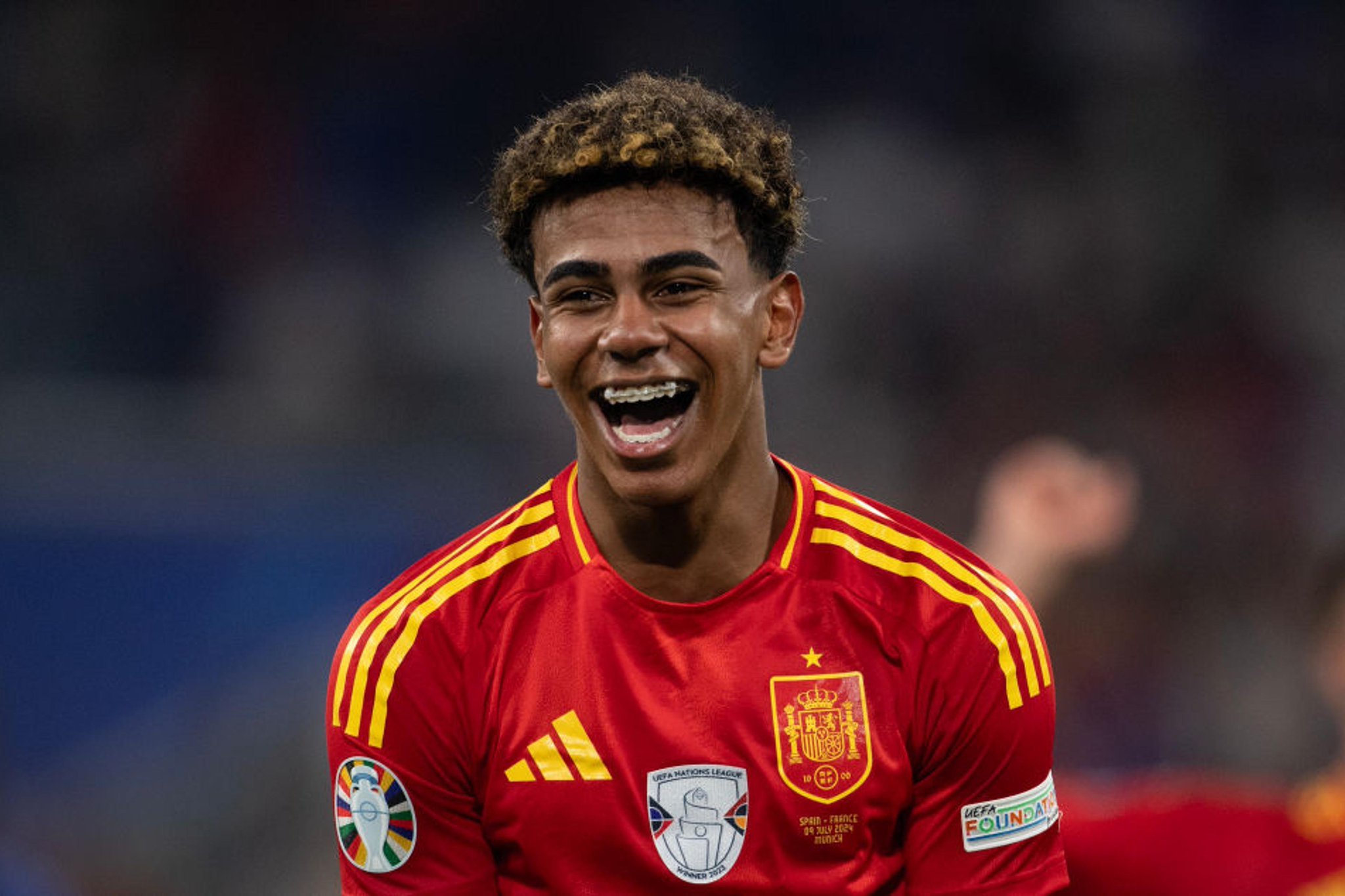 亚马尔必须进决赛的理由出现了西班牙在 FIFA 世界杯历史上从未在淘汰赛阶段击败