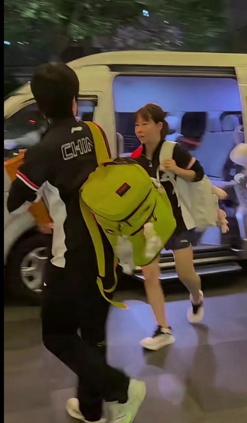 彤彤最棒，打败女乒无敌手，国乒的骄傲。
祝贺同同，期待国乒小将放开手脚，敢打敢拼