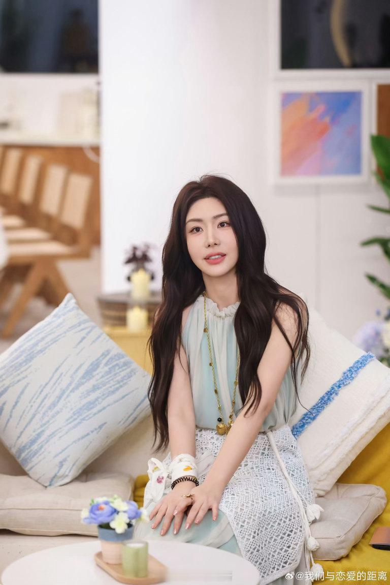 体面不等于一味迁就包容，温柔退让守住自身底线，看完越发懂得相处分寸决定恋爱远近恋