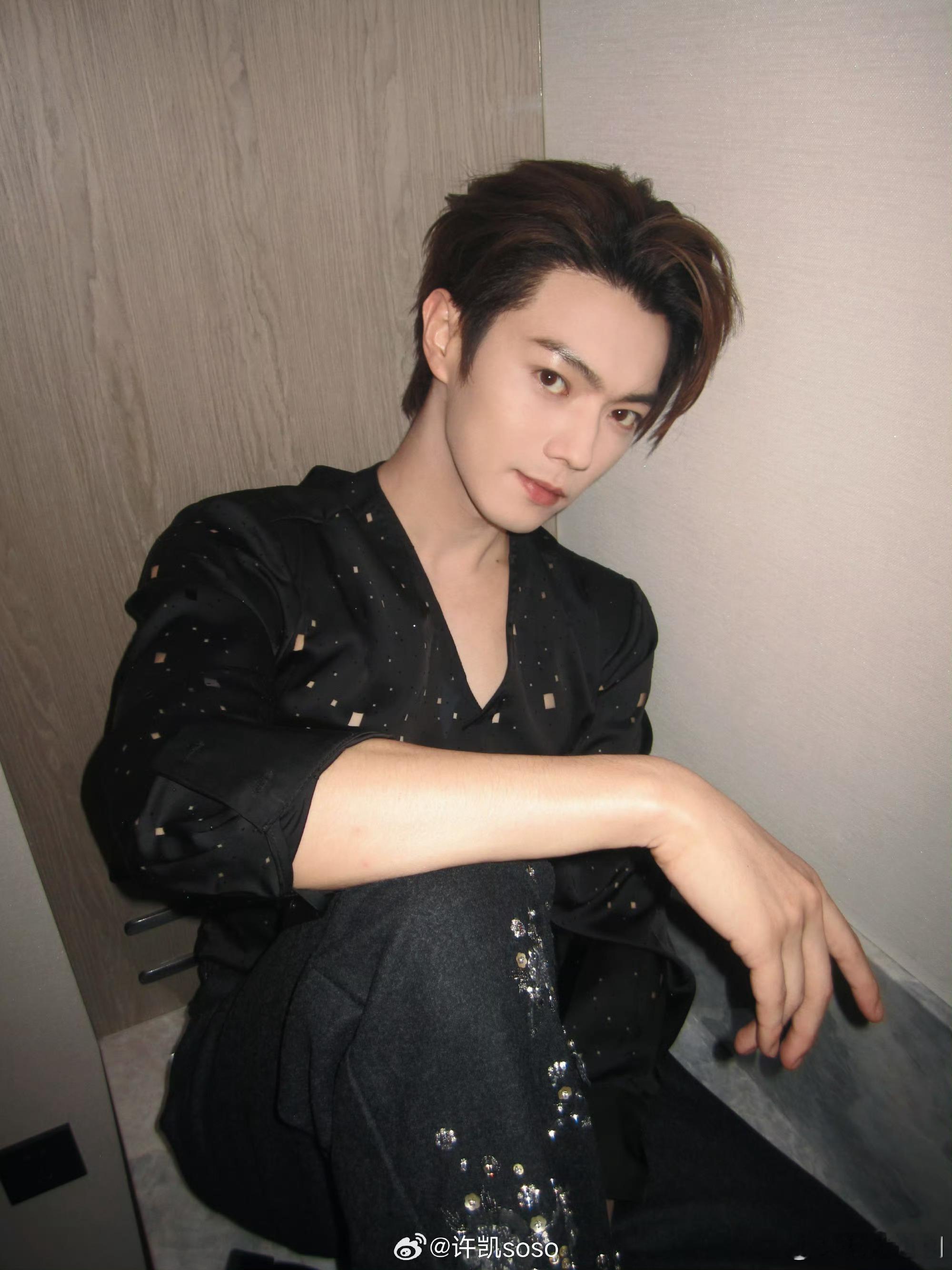95🥜许凯、侯明昊、敖瑞鹏今日颜值大赏来啦，大家眼睛大饱眼福