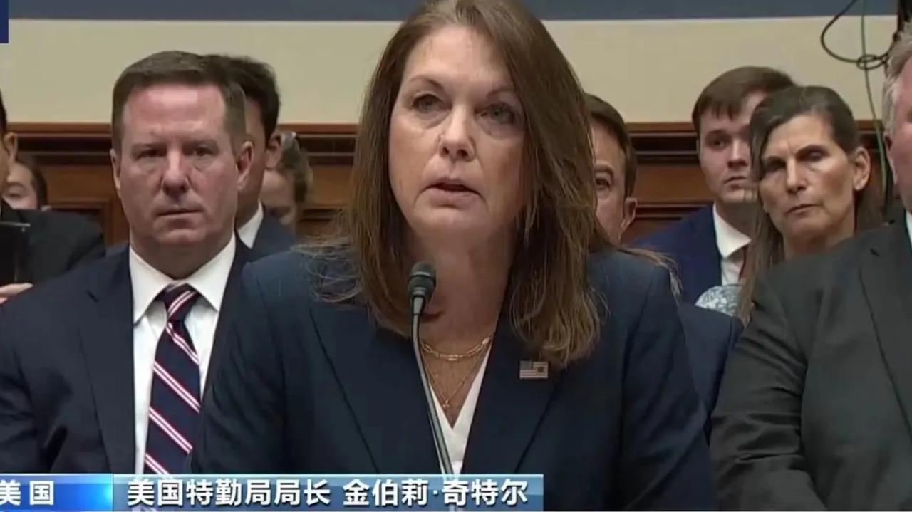 美国特勤局局长奇特尔终于辞职了！

自特朗普遇刺后，要求她辞职的呼声日益高涨。之