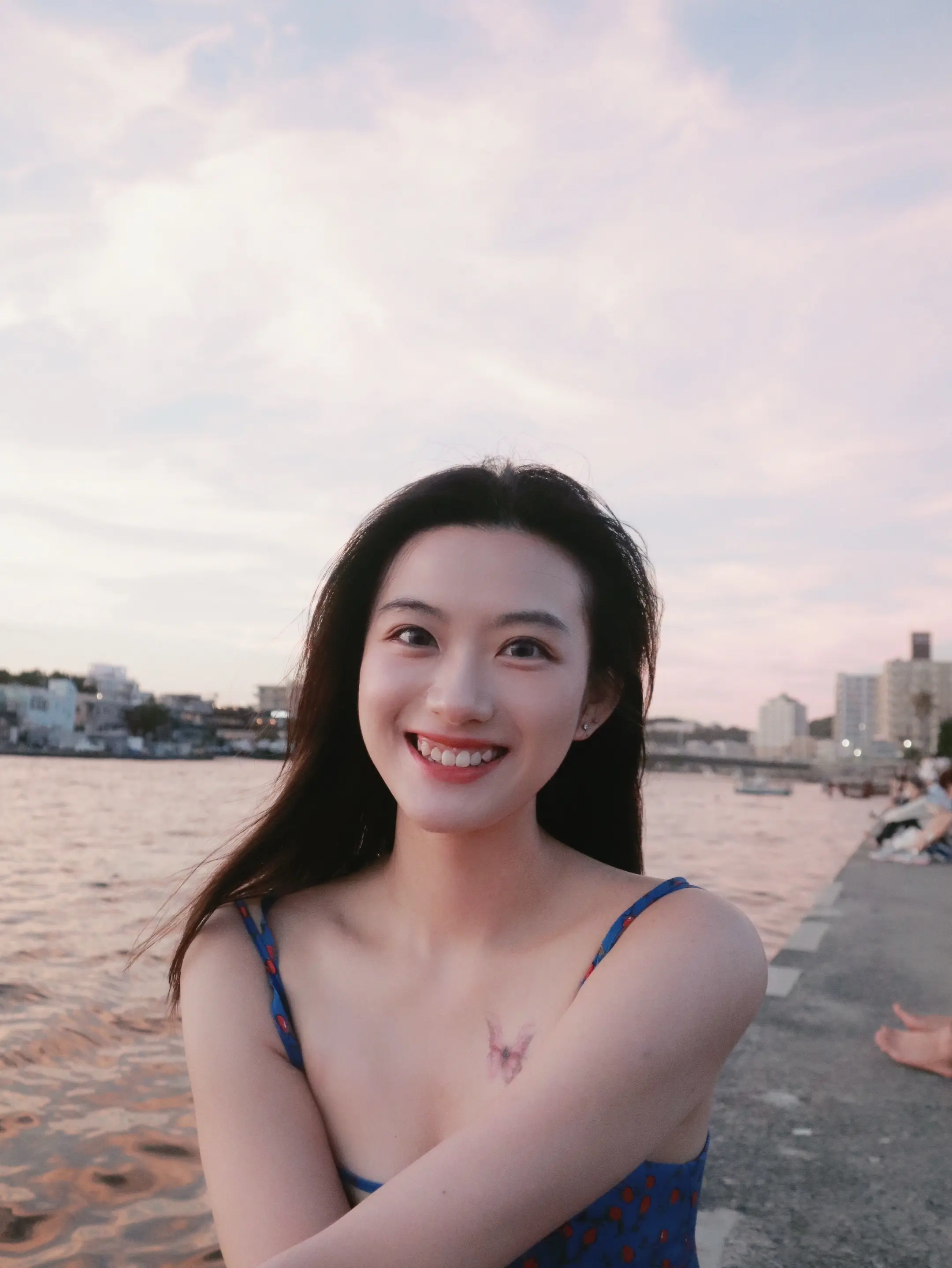 “如果有多一張船票，你會不會跟我走”