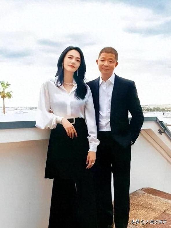 姚晨和前夫曹郁新开了一个公司，这是两个人还有感情吗？

他俩婚姻存续期间就共同投