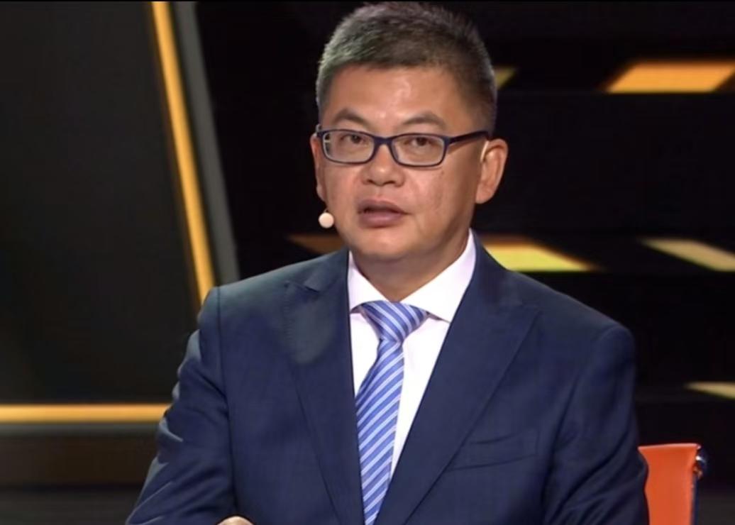 苏群：中国女篮归化一名后卫，可重返世界之巅。
 
中国女篮巴黎奥运会耻辱性出局，