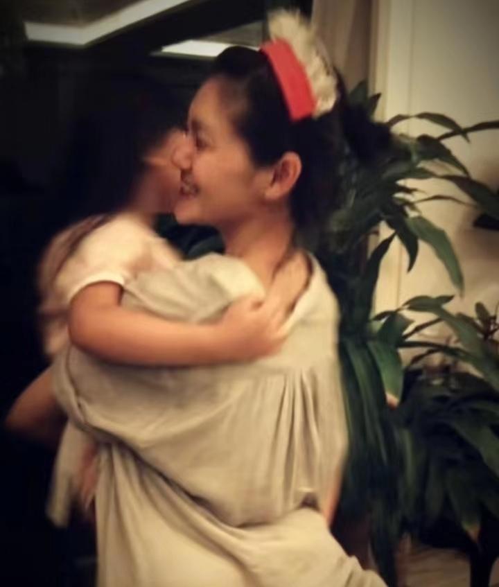 网友有孩子的多了，爱孩子的家长都知道，大人的事别牵扯孩子，男方母子爱孩子的方式就