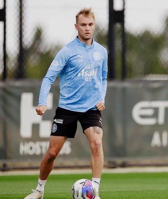 澳超前瞻：球队：悉尼FC vs墨尔本城时间：3月17日16:00争冠与保级的生死