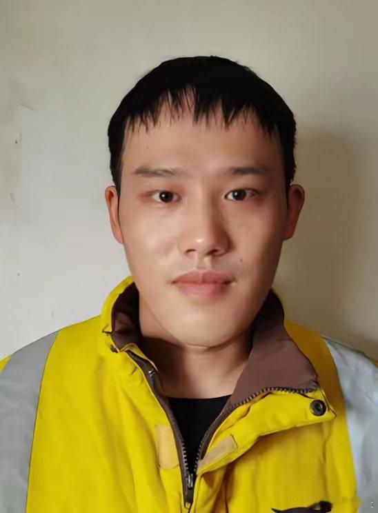 杭州，21岁外卖员叶阳辉接到了一单特殊的配送。订单备注栏里只写了六个字："别放门