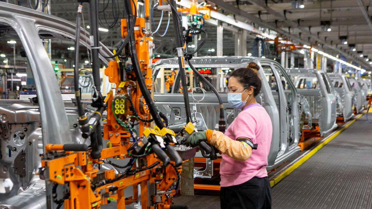 通用汽车下令供应商：2027年前彻底切断中国供应链
2025年11月13日 – 