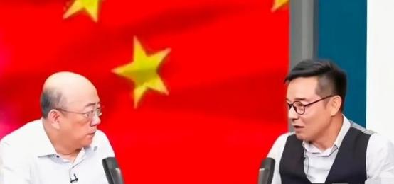中国台湾资深媒体人岑永康问郭正亮：如果苹果从中国大陆全部撤到印度，现在又传出富士