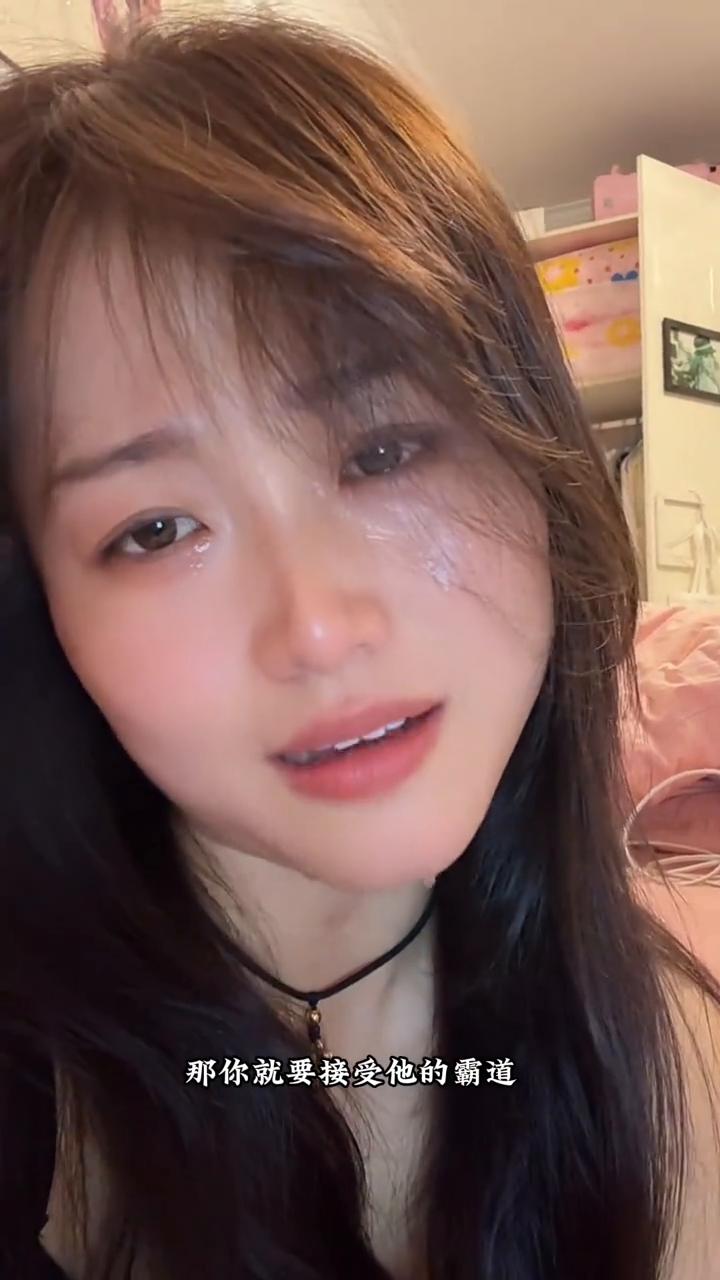 只有离了婚你才会知道，你想嫁给能干的男人，那你就要接受他的霸道；你想嫁给帅气的男
