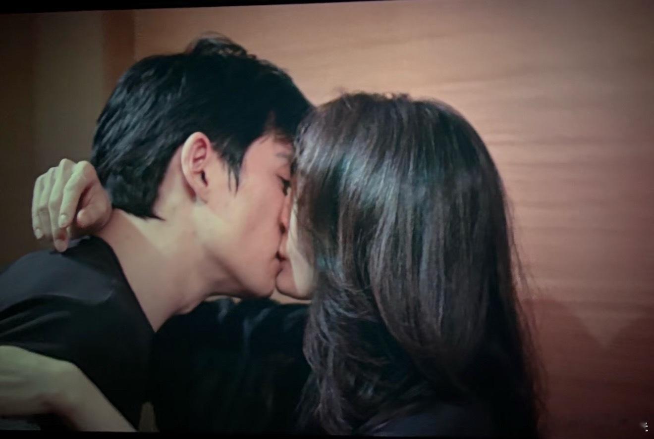 性张力这块被杨幂朱一龙玩明白了我不行了，怎么会这么好看朱一龙你真是为了气我什么都