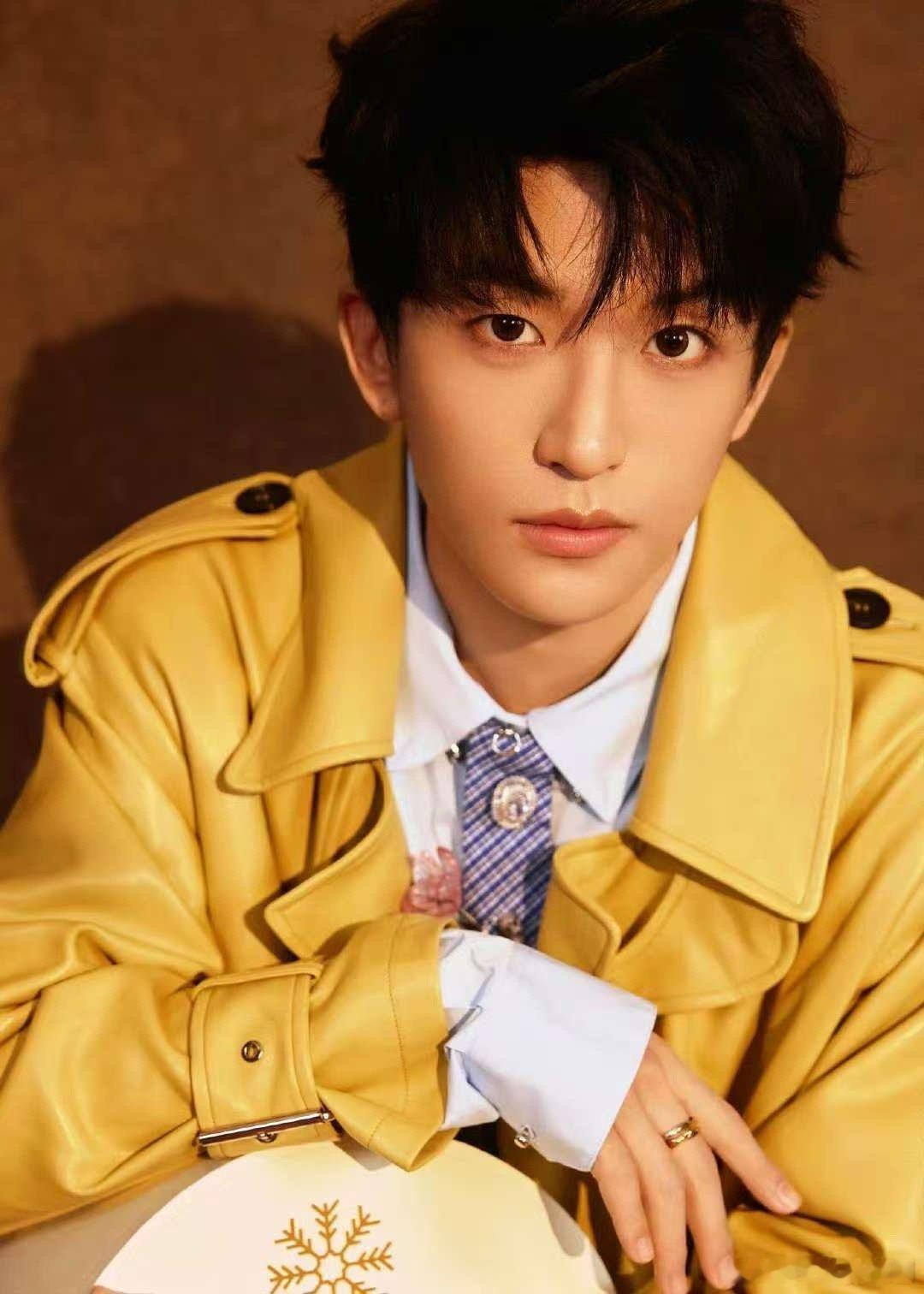 黄子弘凡是魔丸也是灵珠湖南卫视连发20条黄子弘凡 歌声里藏着灵珠的温柔，互动中透