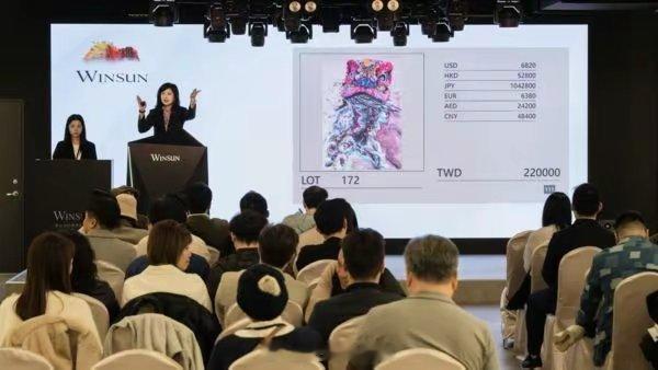 陈乔恩老公画作被拍卖 陈乔恩老公画作首次参加拍卖会，拍出22万新台币，好优秀！ 