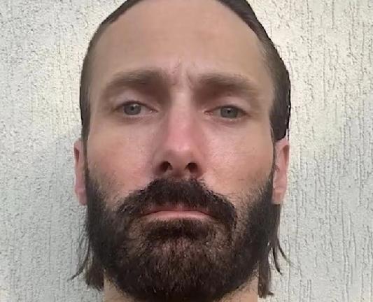 印度该醒了吧！蠢阿三！己被渗成筛子！这下可以搞清楚美国本身可以把乌克兰摆平，但是