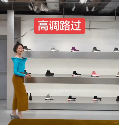 最近一喝水就觉得嘴里没味总想喝点小甜水是怎么一回事呢 