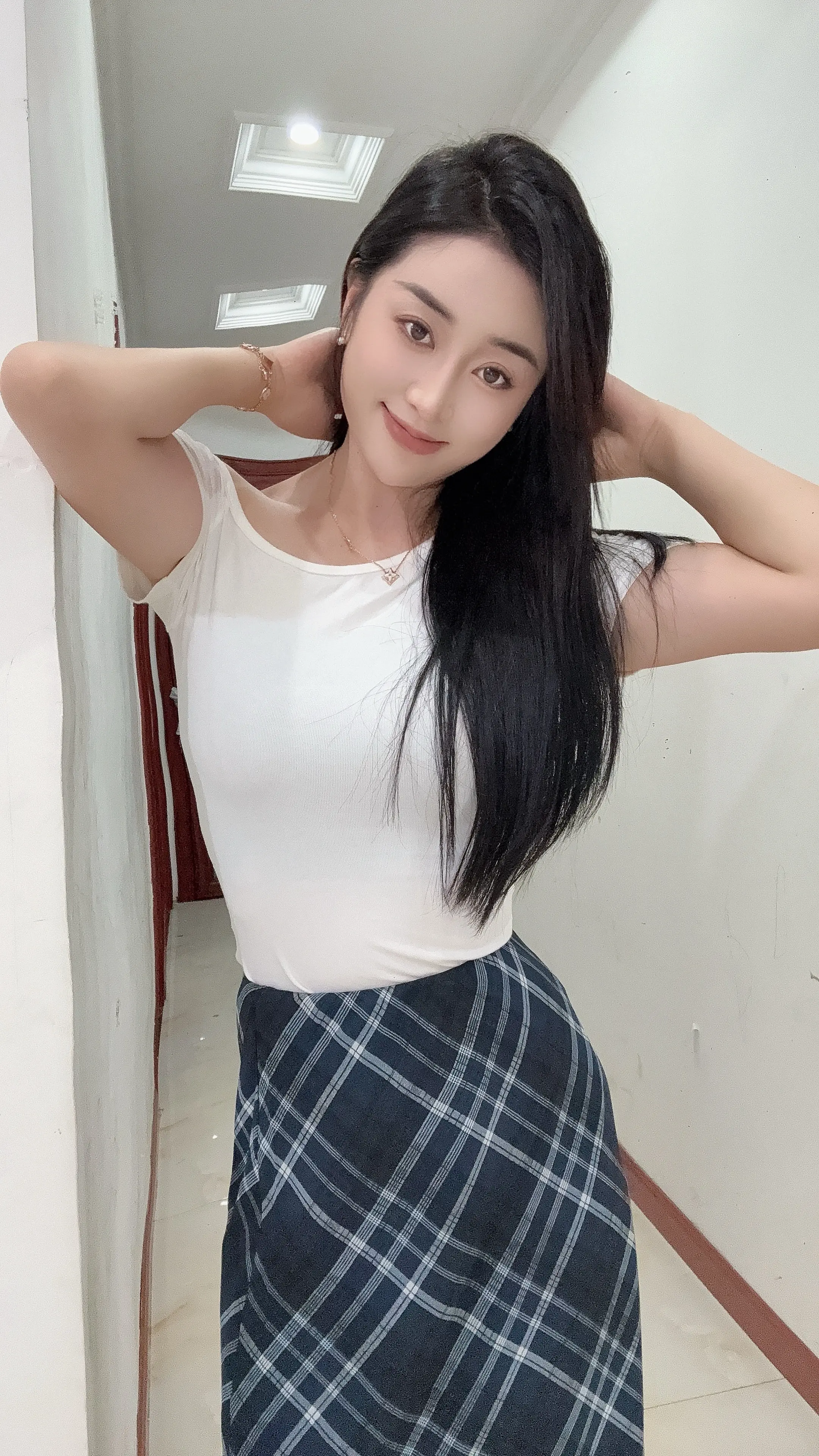 我渴望的婚姻，下班一起买菜，回家一起做饭，饭后一起去散步，一起看电视...