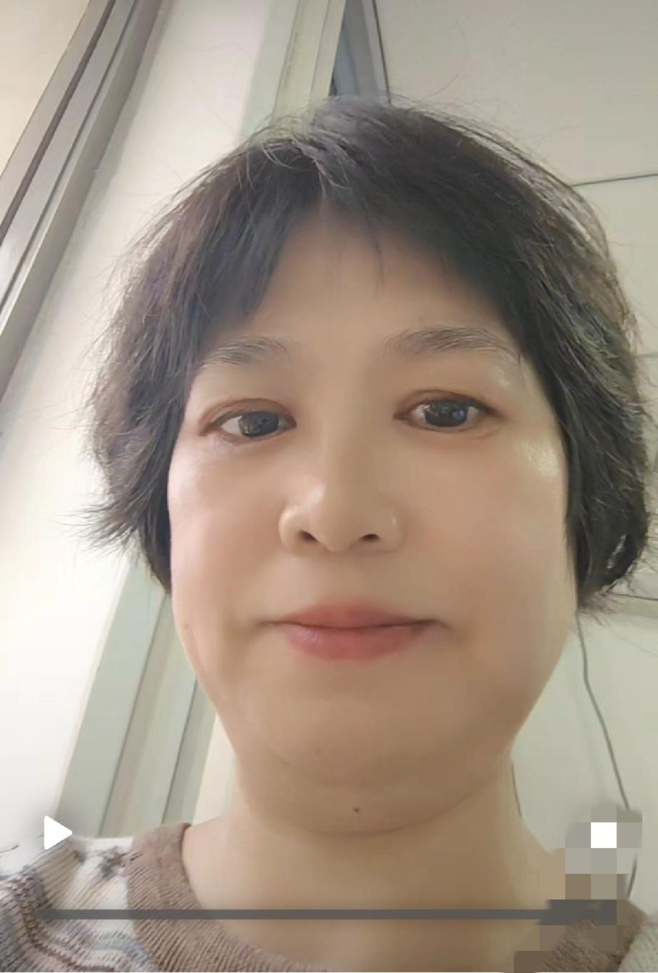 52岁妈妈求职记：失业不可怕，可怕的是放弃学习
 
失业不可怕，可怕的是既没有生