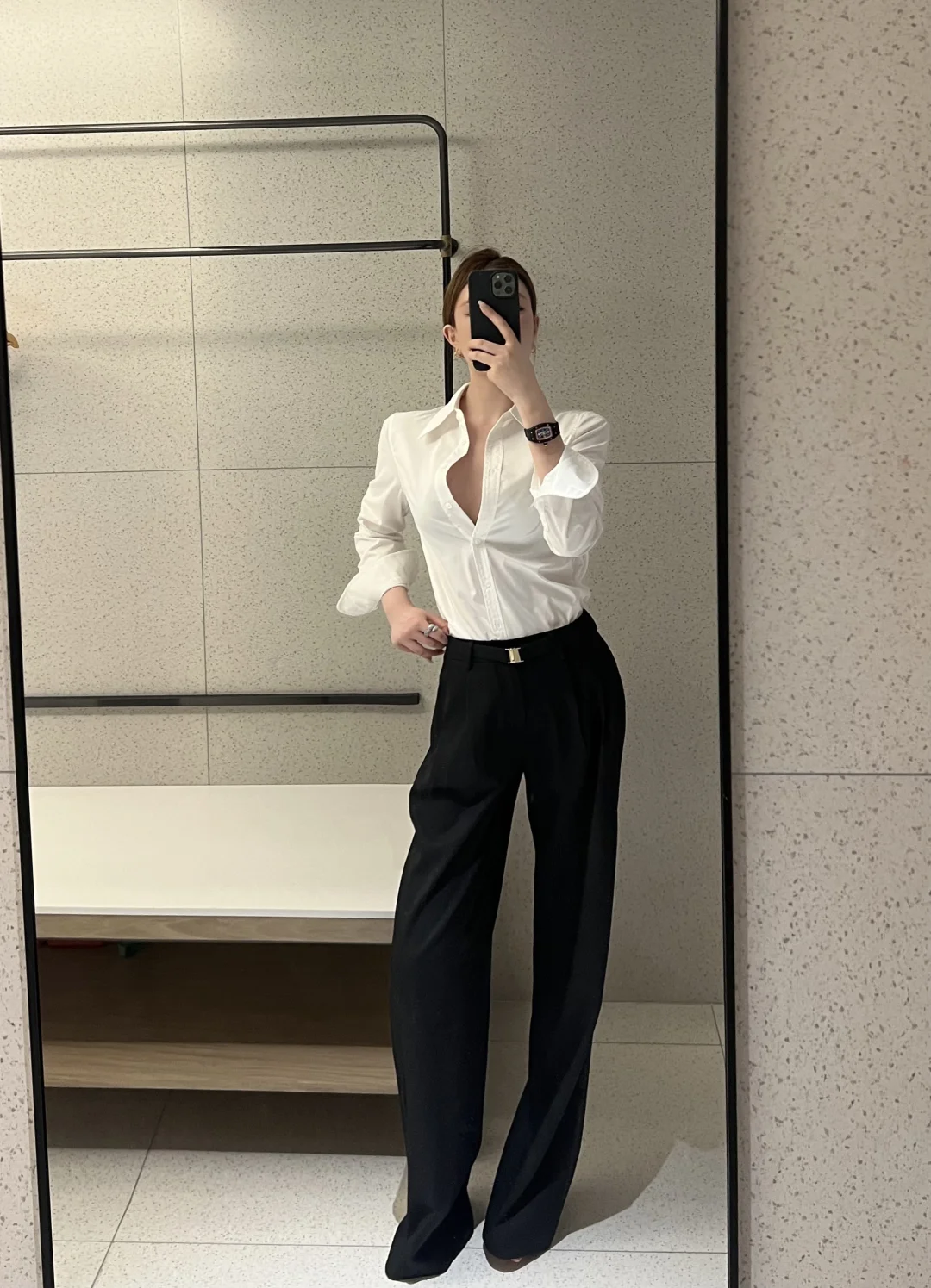嗨~