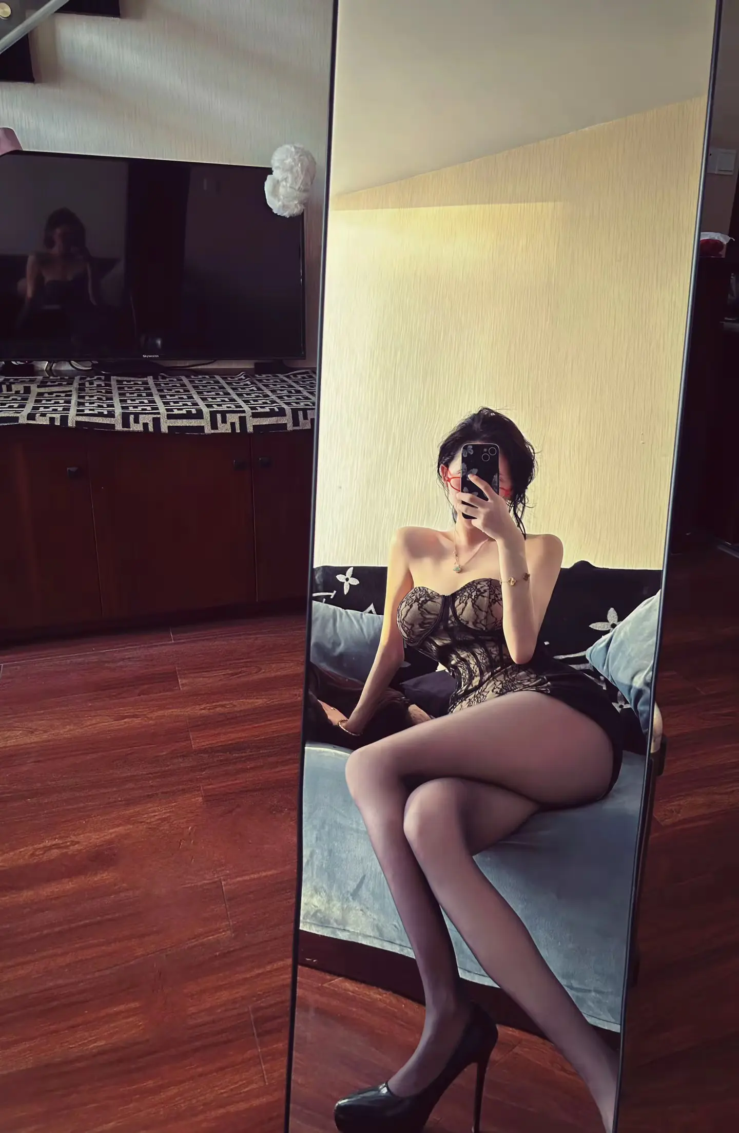 18岁的时候 心比天高 觉得风光无限好 现在25岁 只觉得人各有命