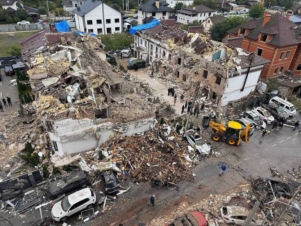 9月28日，基辅，4人死亡、数十人受伤。 ​​​​