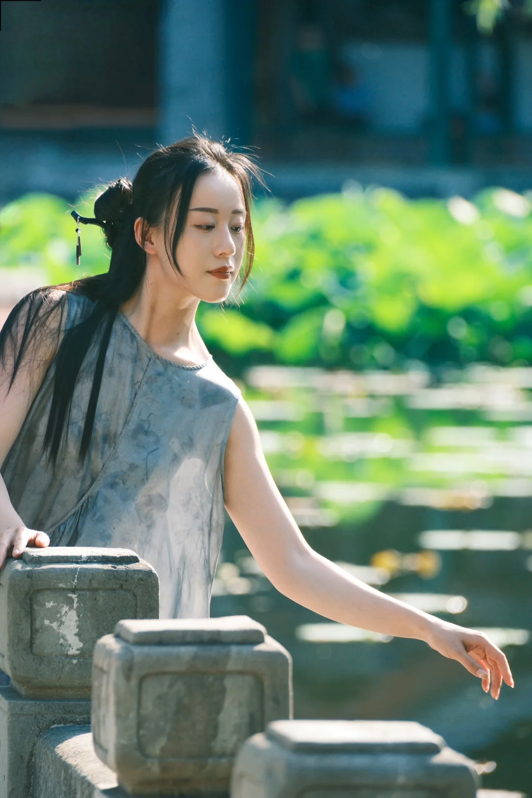 “向晚入颐和，日暮蕴清歌”所谓，无荷不成夏