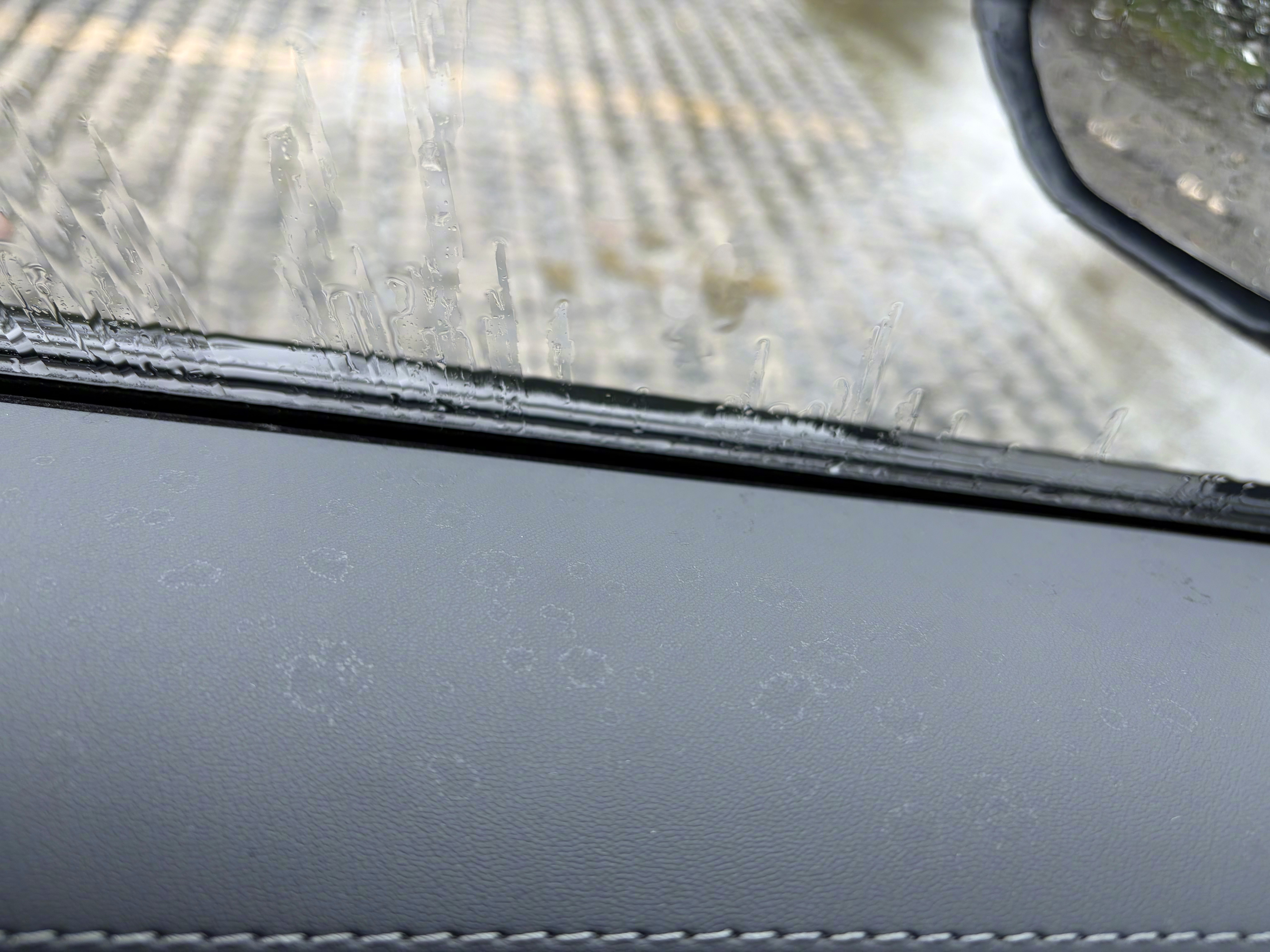 成都这面的雨水好脏啊 成都