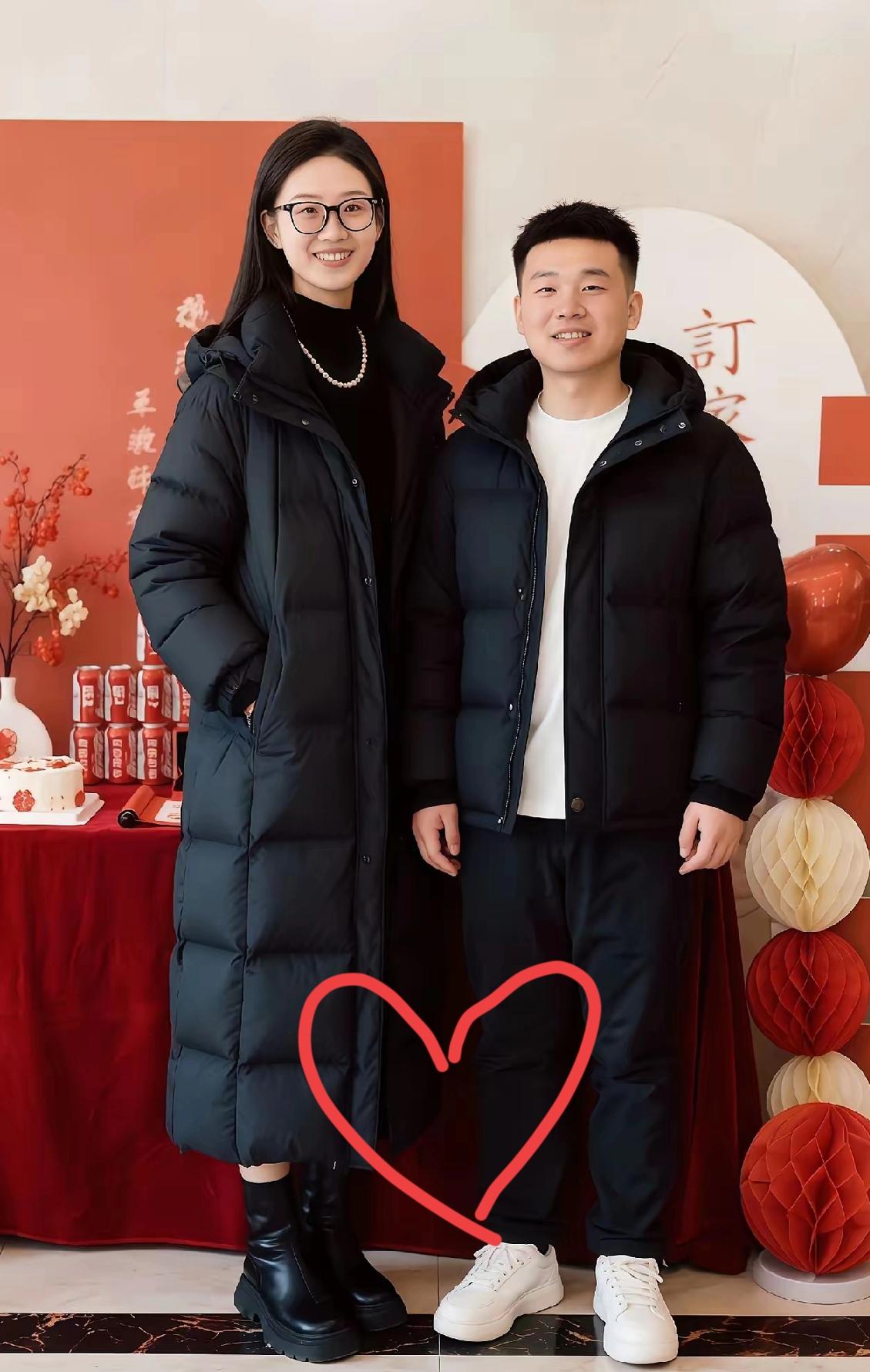 闺女今天订婚了，女儿是医学5+3研究生，女婿是国科大研究生，没有要彩礼和五金，两