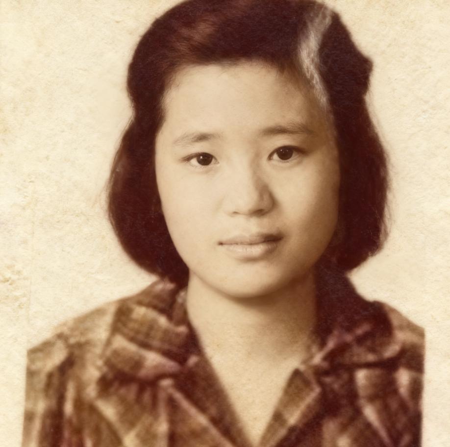 蔡孝乾的“小姨子”马雯娟的真实模样，当时的她还不到20岁，蔡孝乾就是拜倒在她的石