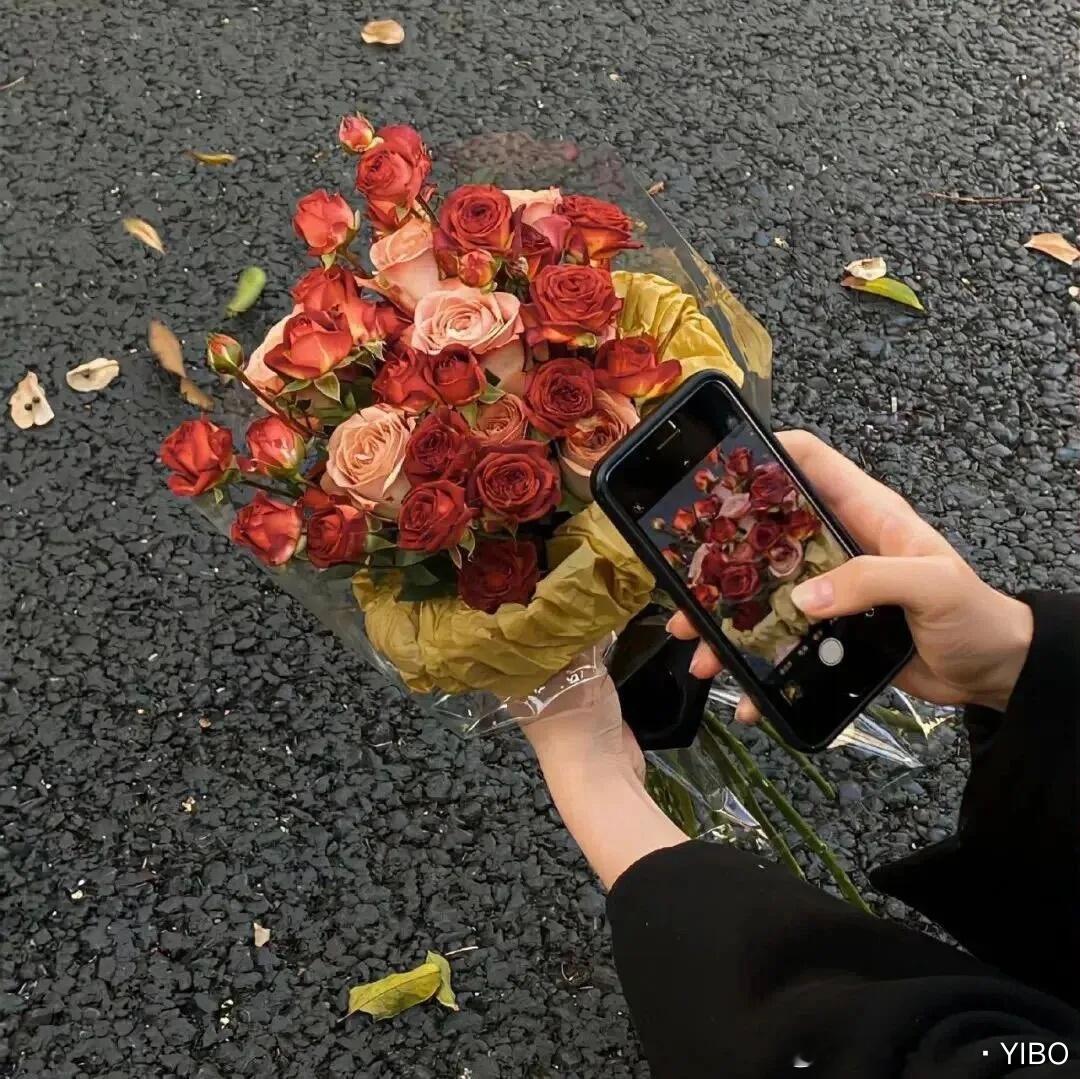 早上好， 人生，总会有不期而遇的温暖，和生生不息的希望。不管前方的路有多苦，只要