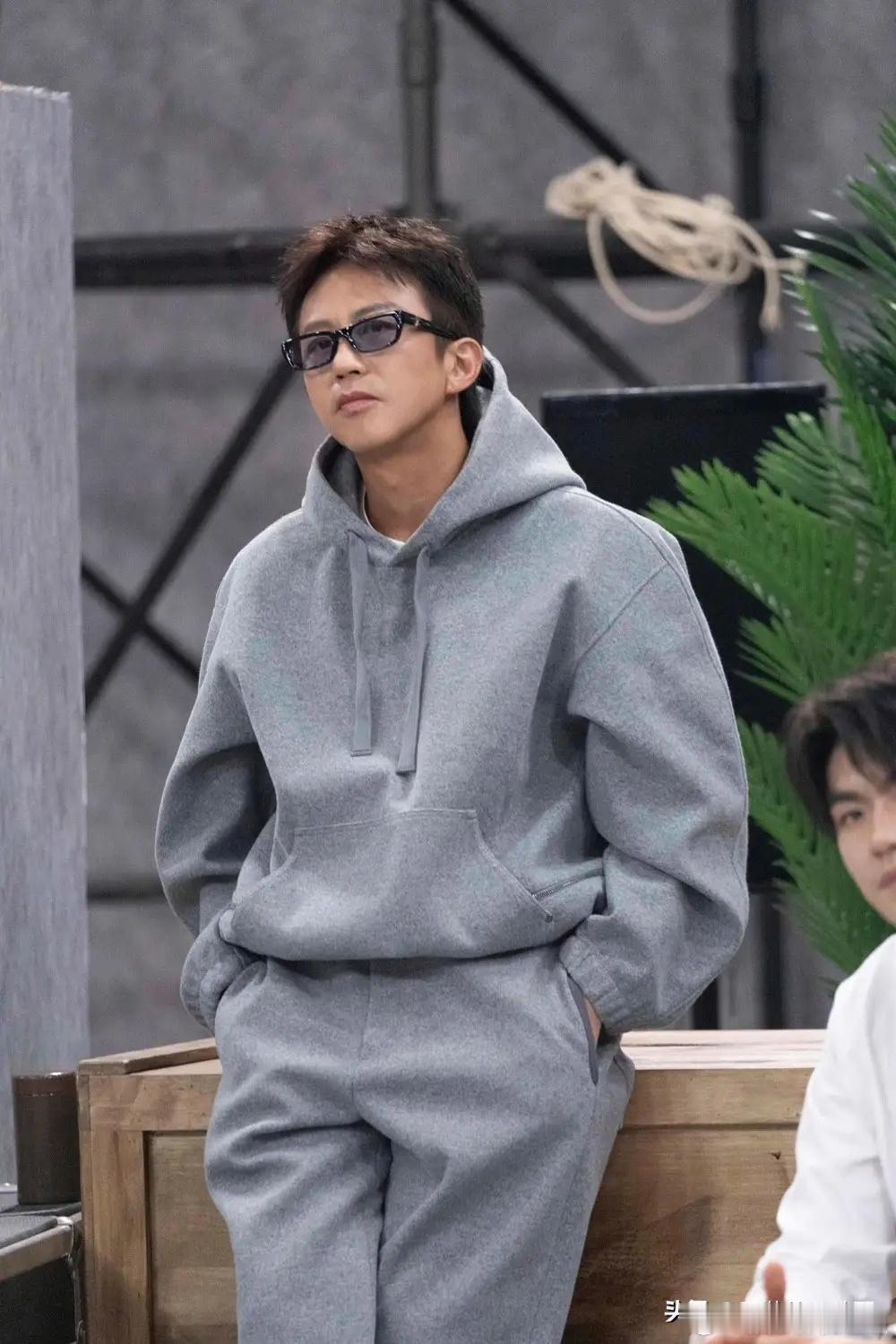 我有种预感，邓超估计马上要进组拍戏了，不是因为被媳妇的一部部好作品刺激到了，也不