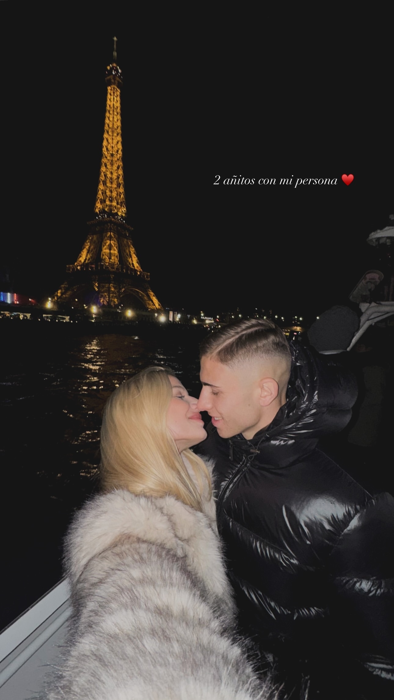 费尔明和女友纪念两人在一起两周年❤️❤️❤️❤️体育大赏巴萨至死不渝红蓝魂