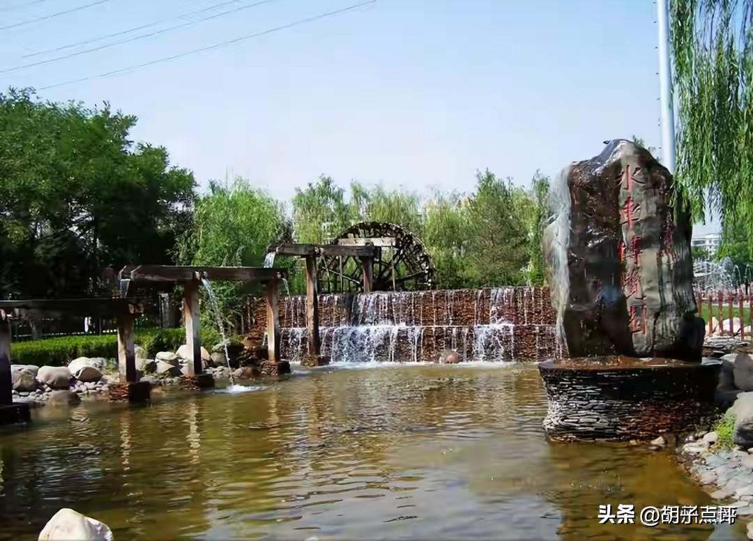 昨天聊天时，一个朋友突然不回消息了，任凭我怎么呼她也没用，当时搞的我胡思乱想了一