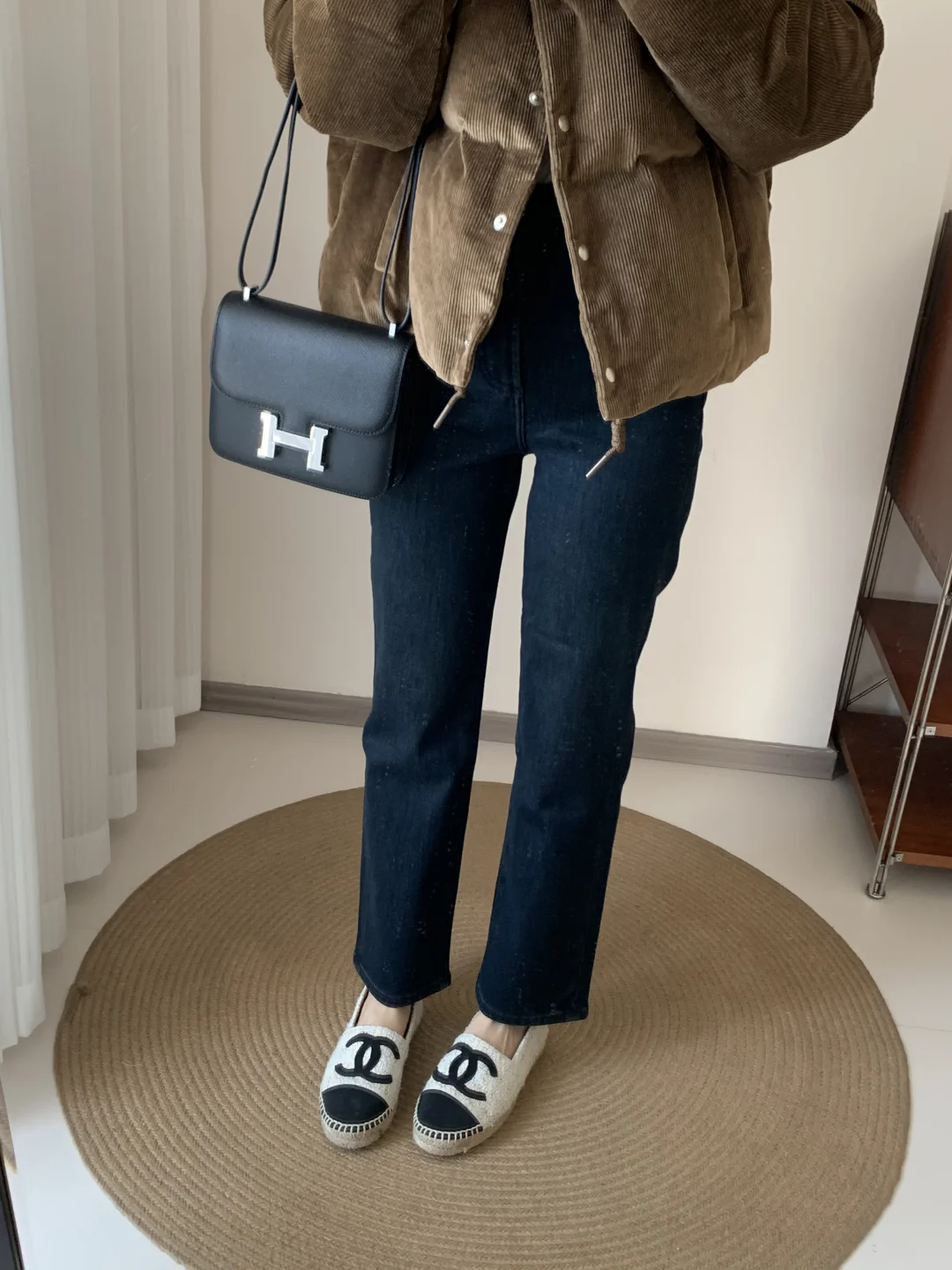 丝绒羽绒服真的很有冬天高级感～