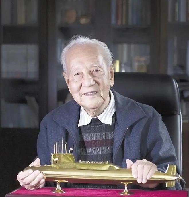 “想轰炸就轰炸，因为我们的国家太弱了！”“中国核潜艇之父”黄旭华，隐姓埋名30年