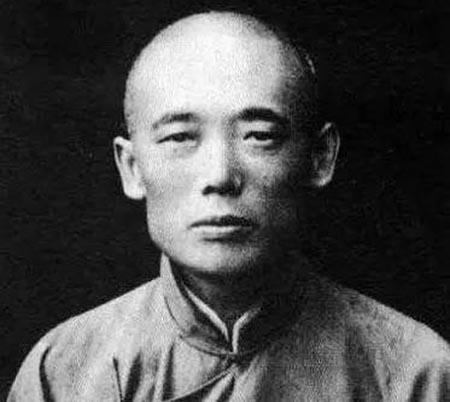 1896年3月29日，清廷杀奏事处二十八岁之太监寇连才于北京菜市口。

原来，太