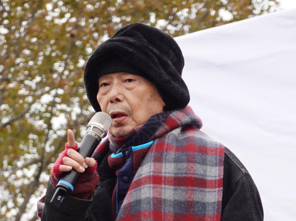 民进党元老、前立委林正杰，昔日有着“党外三剑客”“街头小霸王”的响亮称号，于今日