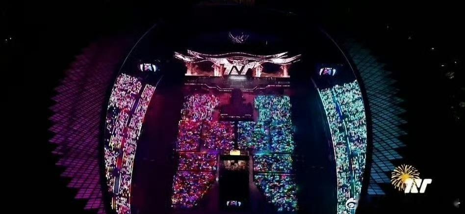 时代少年团演唱会官摄灯牌，哪家灯牌赢了？马嘉祺紫海、丁程鑫金海、宋亚轩青海、刘耀