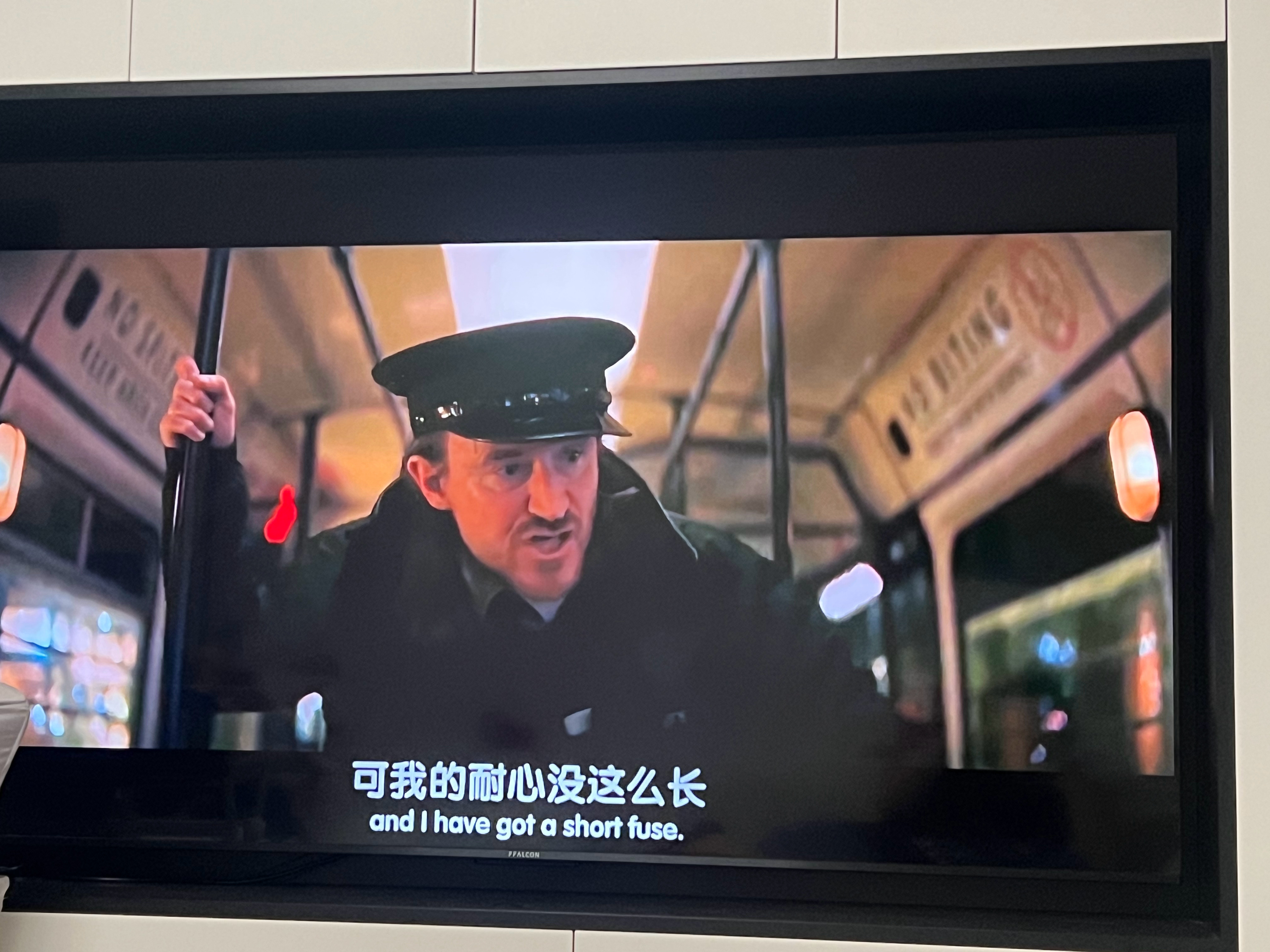 正在看《幻视》第二集这哥们不是权游里面那谁吗跟在雪诺旁边那个[憧憬]漫威[超话]