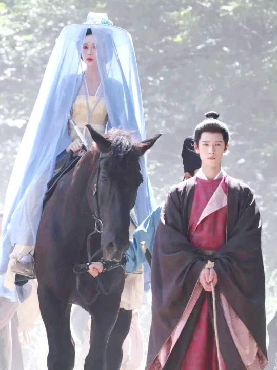 昀牵孟绕三搭‼️尚公主首次同框来啦‼️