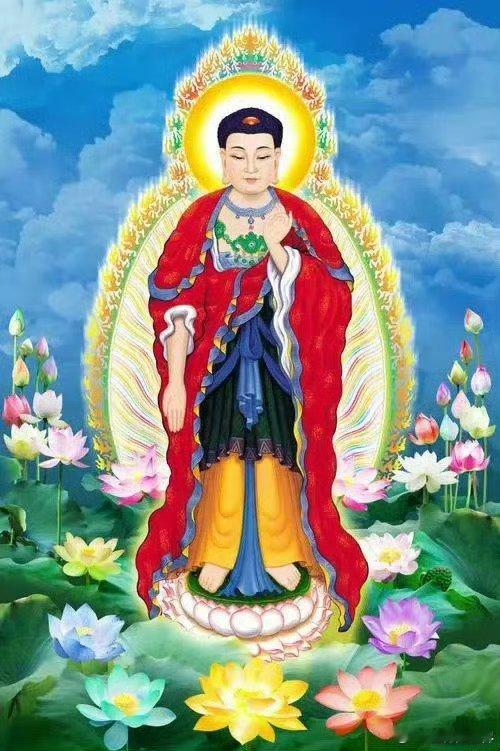 晨起礼佛，收摄身心，远离一切灾厄，见闻转发：消灾、除障、增福、满愿。南无阿弥陀佛