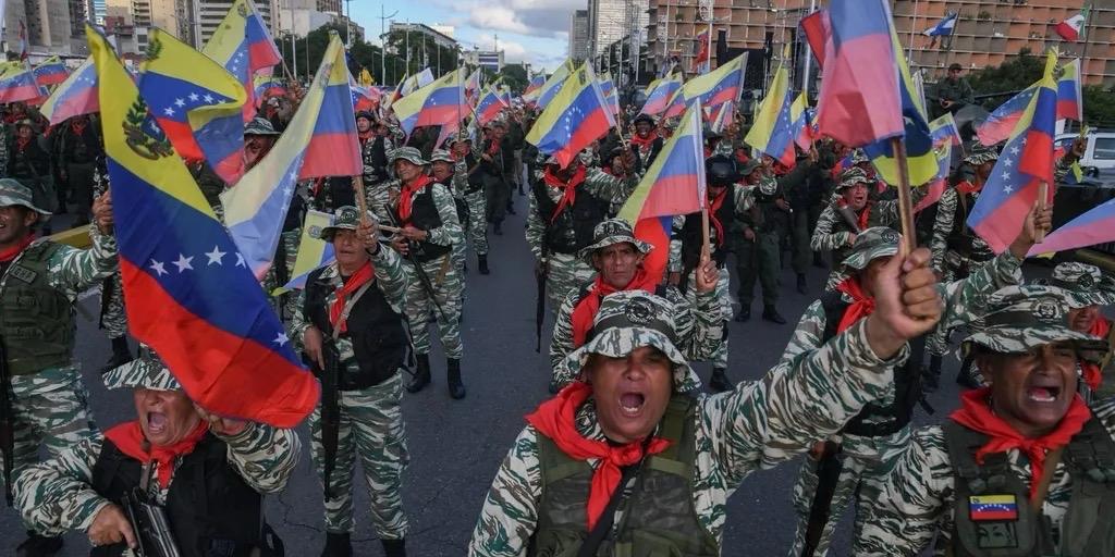 9月以来，美国政府以打击贩毒集团之名，在加勒比海开展大规模军事部署，宣称击沉多艘