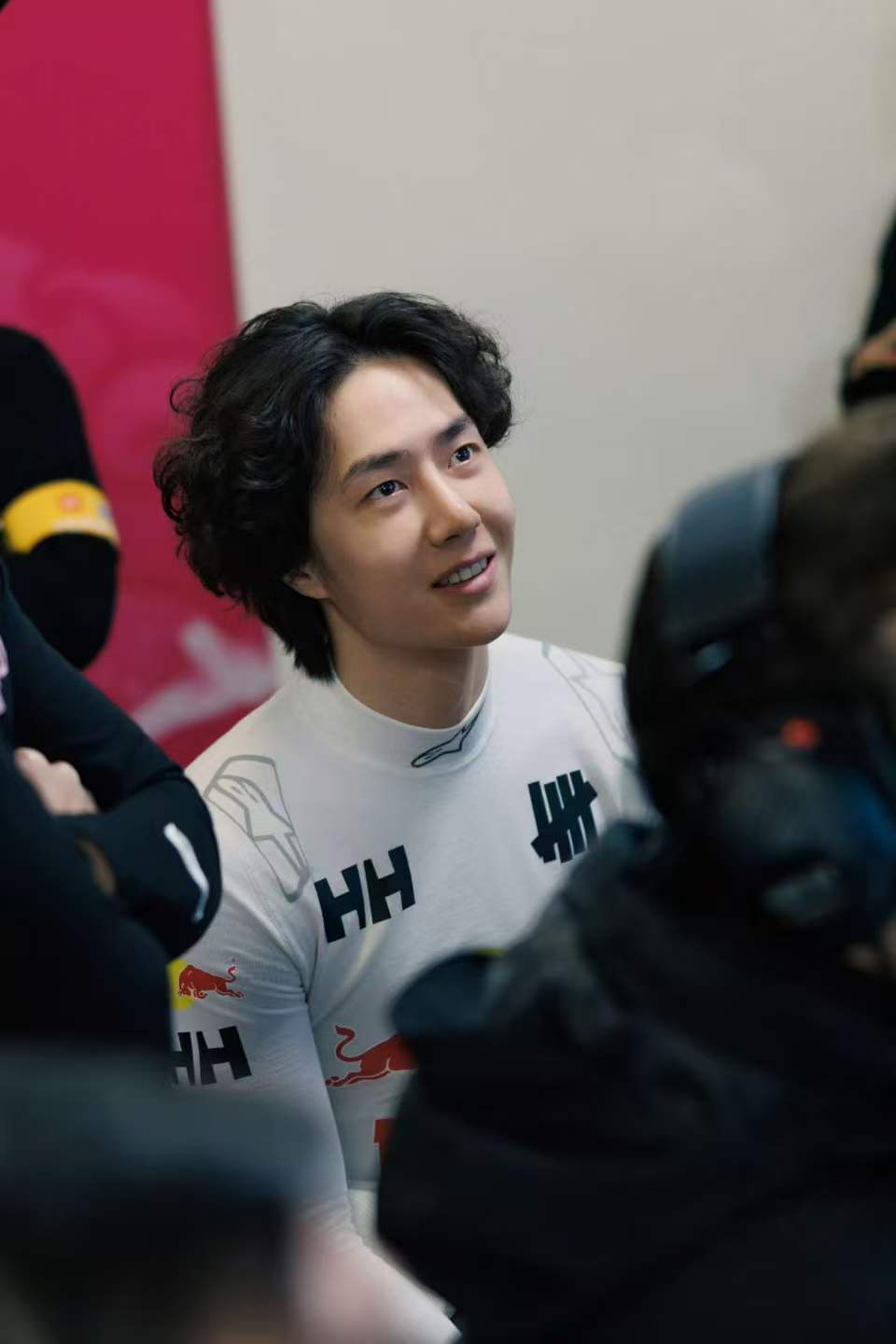 王一博最新赛事日程 王一博赛前调试完毕 王一博赛前调试完毕！ 