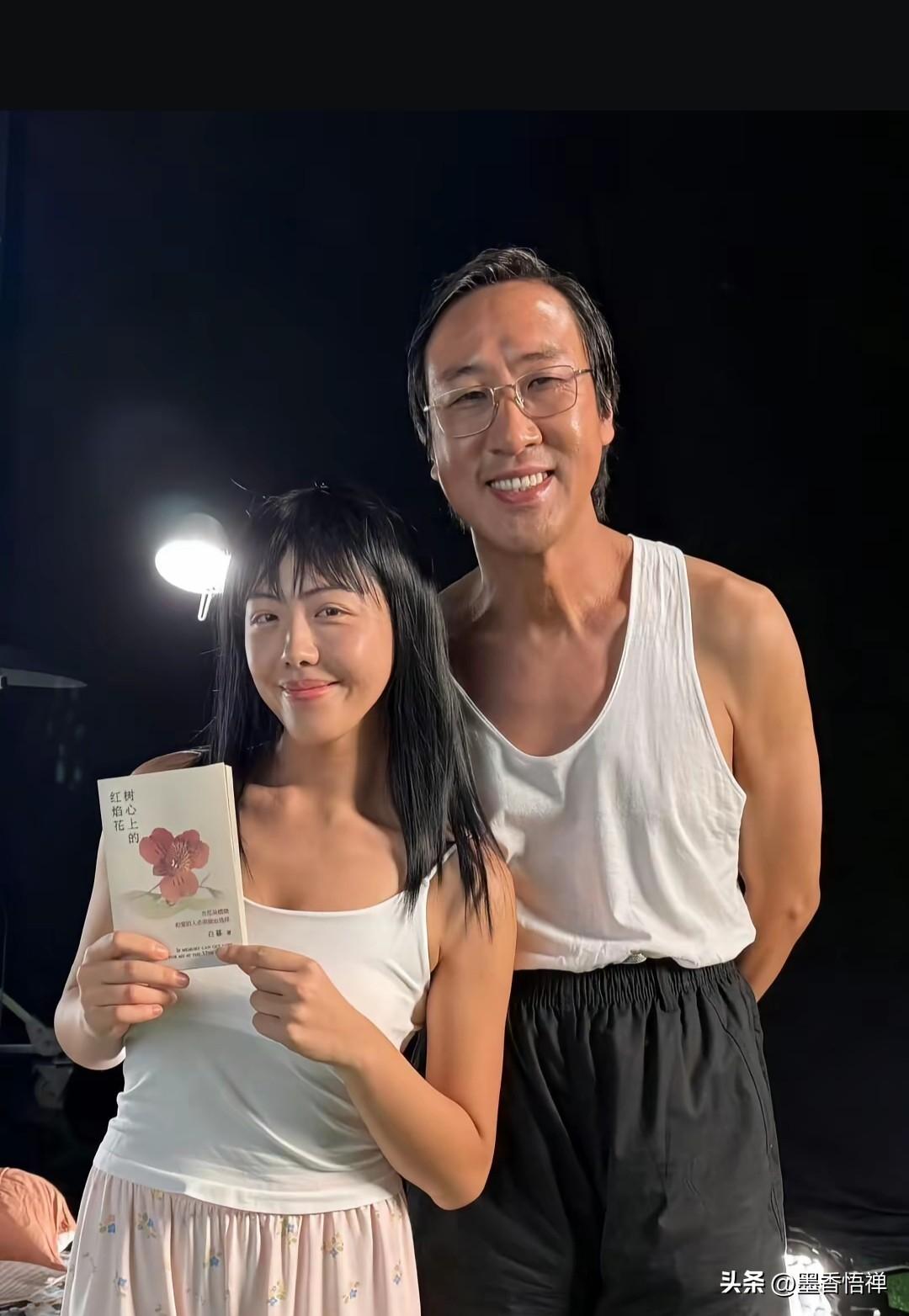 星爷造名场面有多强？新人胡予安靠丧彪一角被观众熟知

但凡能参演周星驰电影的配角