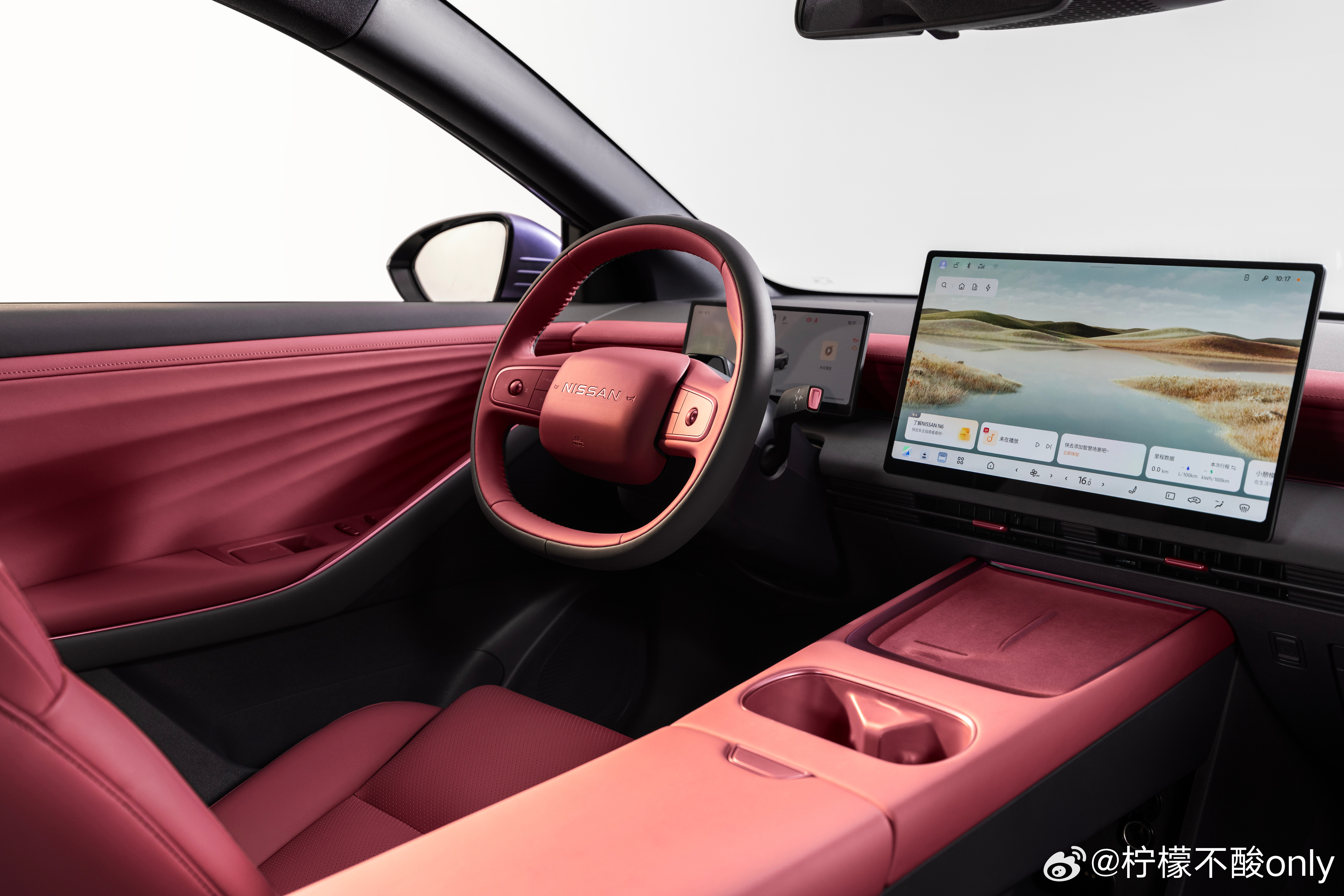 大红大紫迎新年！N6开年限定大紫大红内饰色上新！选装7000元，限时免费送！9万